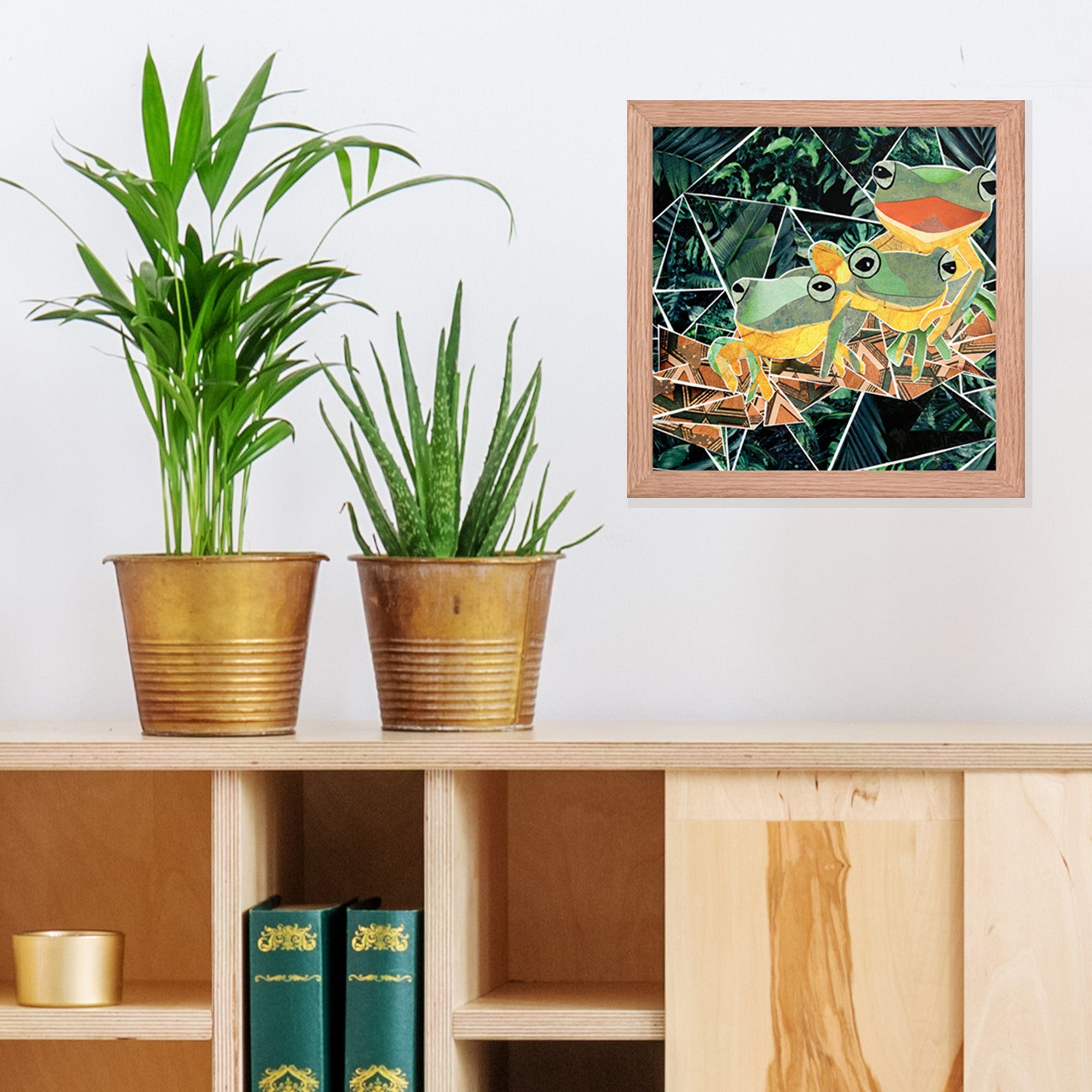 froggies print in a room setting